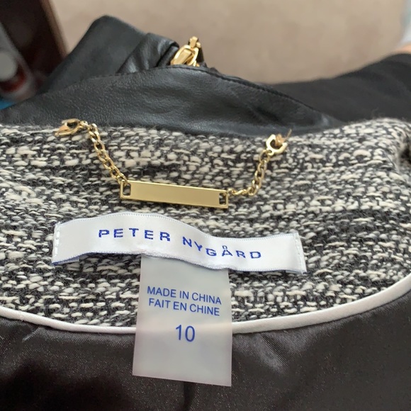 Peter Nygard jacket with black leather partial sleeves and collar size 10 - Picture 6 of 6